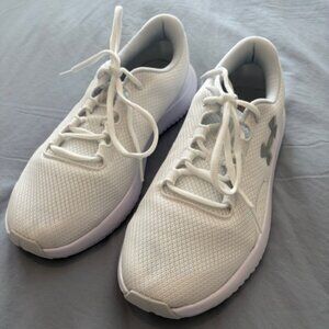 Under Armour Women's sz 12 Charged Surge 4 Running shoe White/Distant Gray/Silve